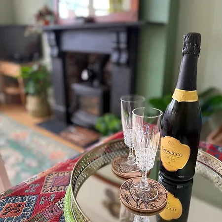 The Oxford * Middlesbrough